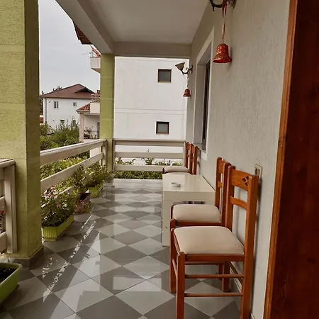 Hostel Grande House *