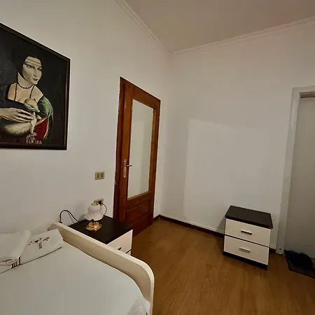 Grande House Hostel Tirana